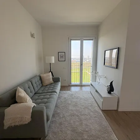Panorama - Luminous With Private Garage Apartment Milan