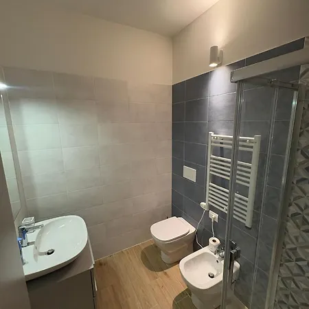 Panorama - Luminous With Private Garage Apartment *