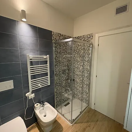 Panorama - Luminous With Private Garage Apartment *