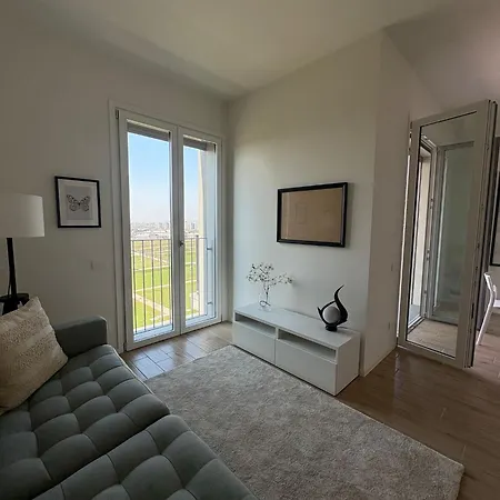 Apartment Panorama - Luminous With Private Garage